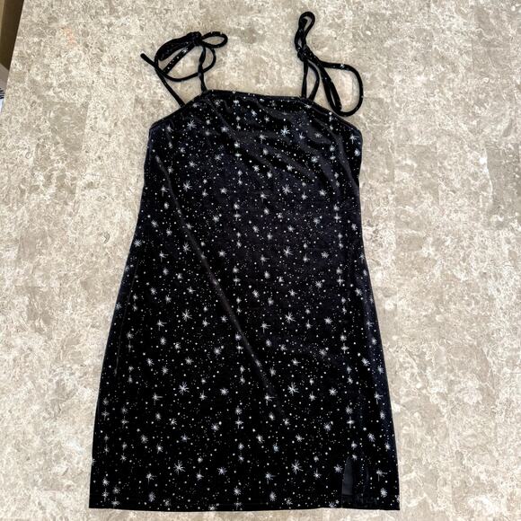 Romwe Black Velvet Star Print Mini Dress- Medium - Picture 1 of 5